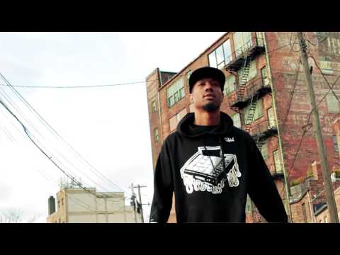 New Video: Nametag Alexander – La Da&nbsp;Da