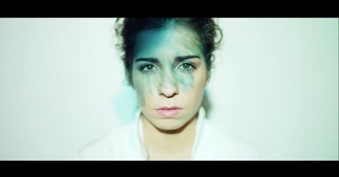 New Video: Hyleen – Looking&nbsp;At