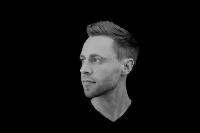 New Video: Francois Klark – Spaceman (Lyric&nbsp;Video)